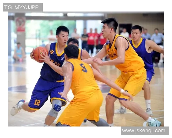 重庆篮球队的成长历程与奋斗精神全景纪实