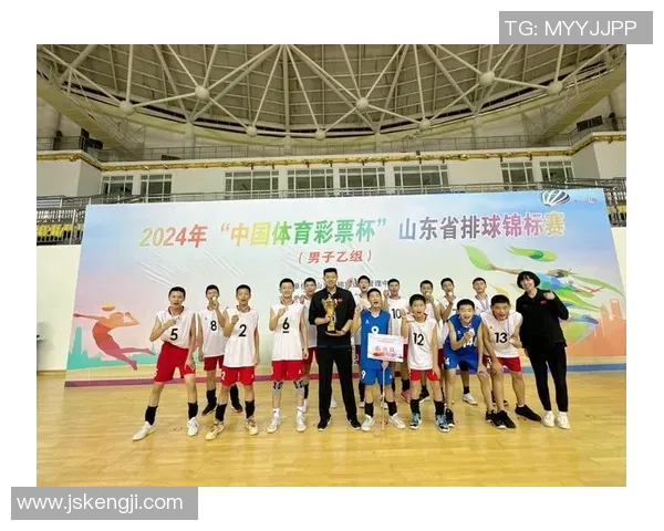 广州排球队的力量揭秘：排球巨献背后的故事与精神传承